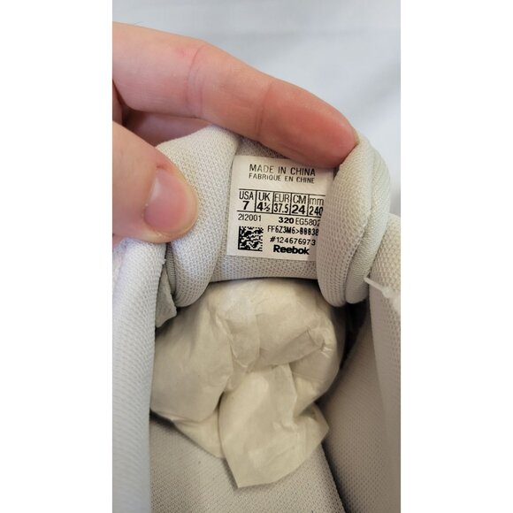 NWT NIB Reebok Harman classics womans size 7 laced running shoes - Picture 6 of 9